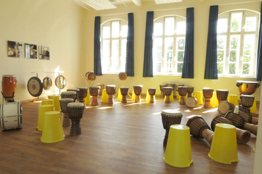 musiculum schlaginstrumentenraum klein 01